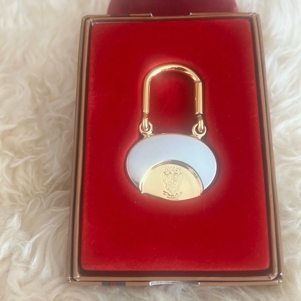 Vintage NIB 1981 GUCCI Key Ring Centennial Of The Founder